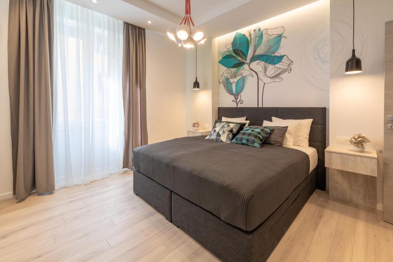 Sweet Dreams-Old Town Hotel Split Bagian luar foto