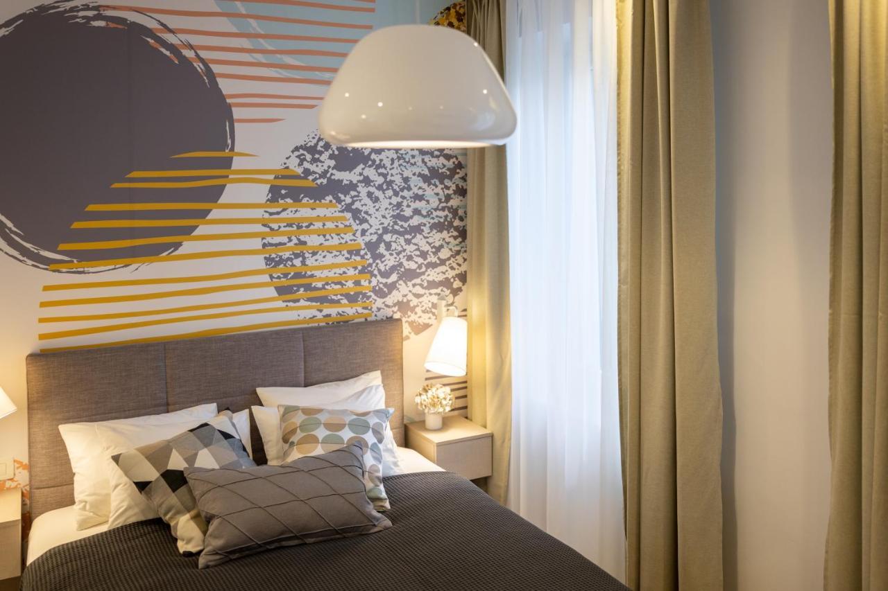 Sweet Dreams-Old Town Hotel Split Bagian luar foto